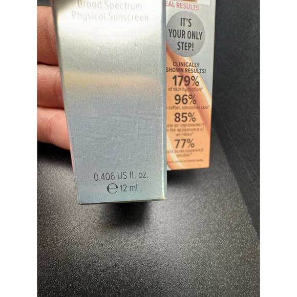 It Cosmetics Color Correcting Full Coverage Cream + Anti-Aging Hydrating Serum - Picture 4 of 6